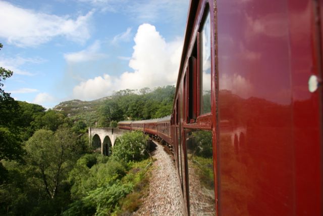 schottland-jacobite-steam-train