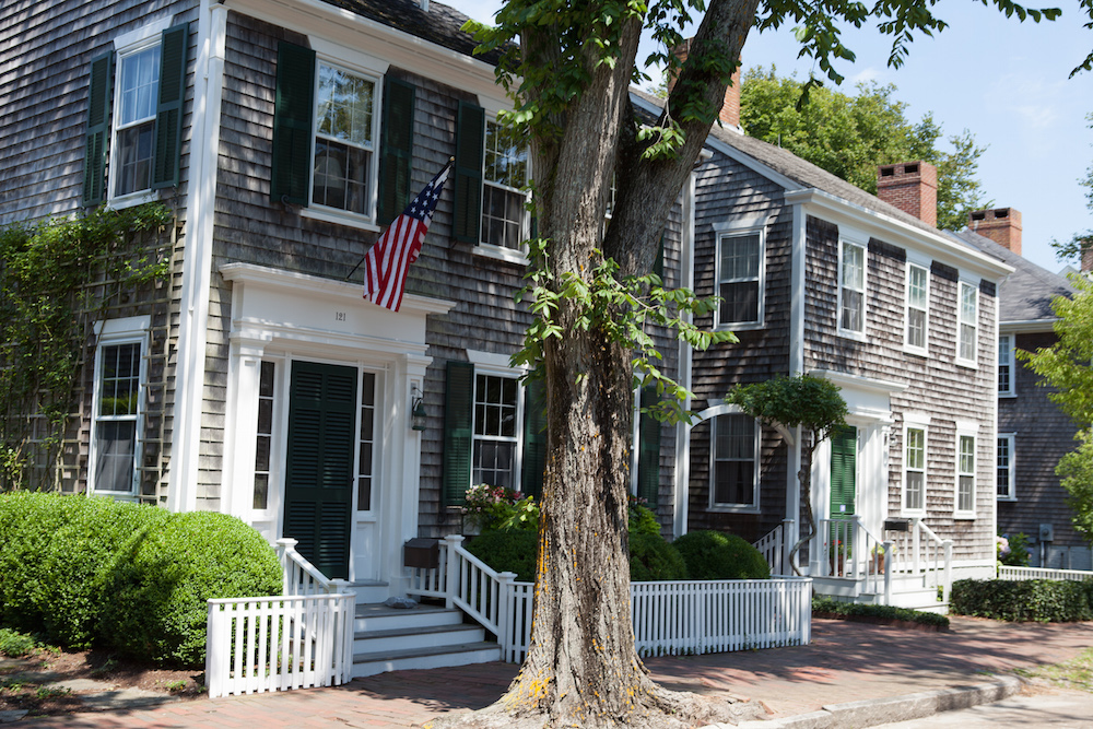 nantucket-mainstreet