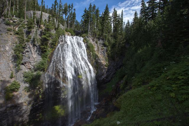 Wasserfall am Mt. Rainier