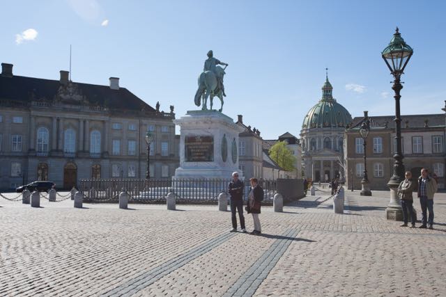 Schloss Amalienborg Statue