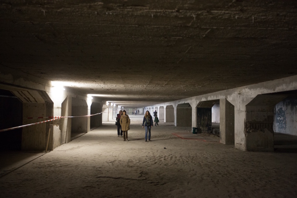 Das Innere des Bunkers, weitläufig und aus dicken Betonmauern