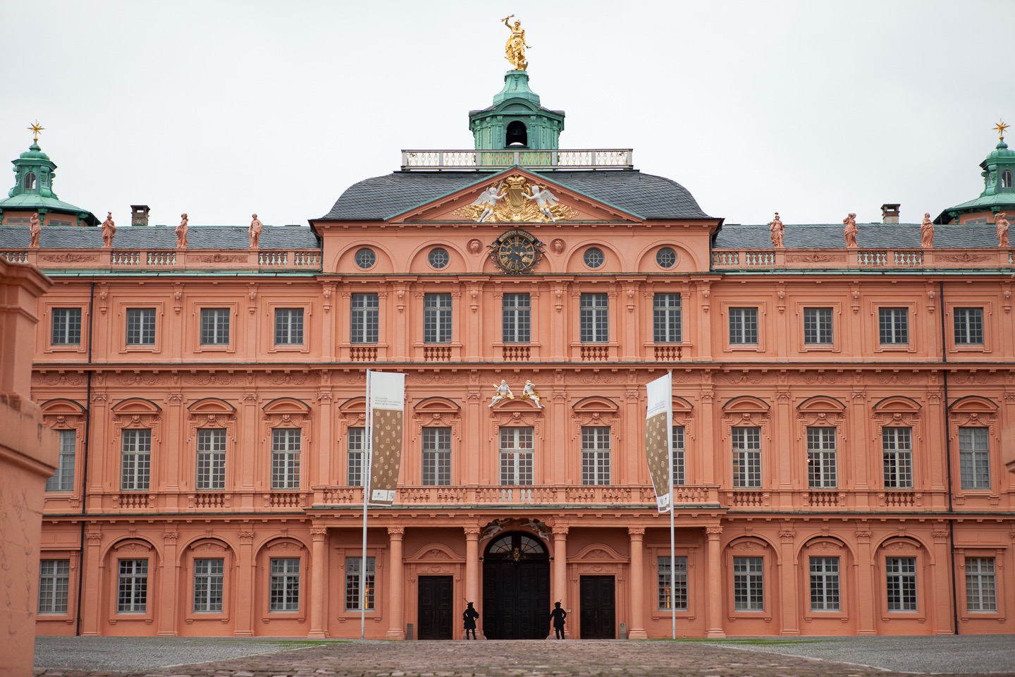 Das Schloss vom Innenhof aus gesehen