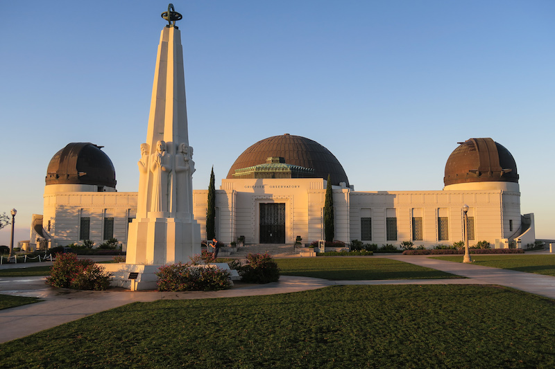 Das Griffith Observatory in den Hügeln von Los Angeles