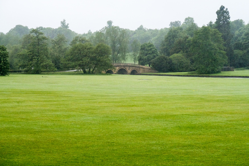 Der Englische Landschaftsgarten wurde von Capability Brown entworfen