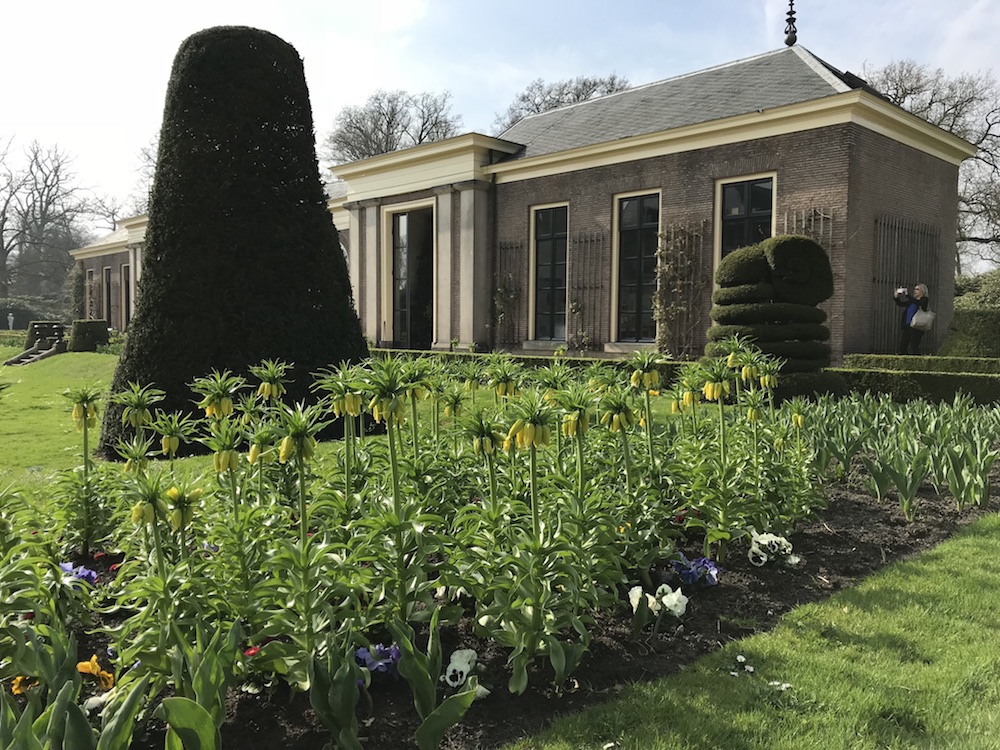 In der Orangerie überwintern bis zu 250 Jahre alte Zitrusbäume