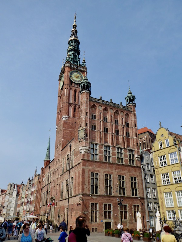 Vom Turm des Rechtsstädtische Rathaus soll man eine wunderbare Aussicht auf die Stadt haben. Aus Zeitmangel haben wir uns aber für den Turm der Marienkirche entschieden.