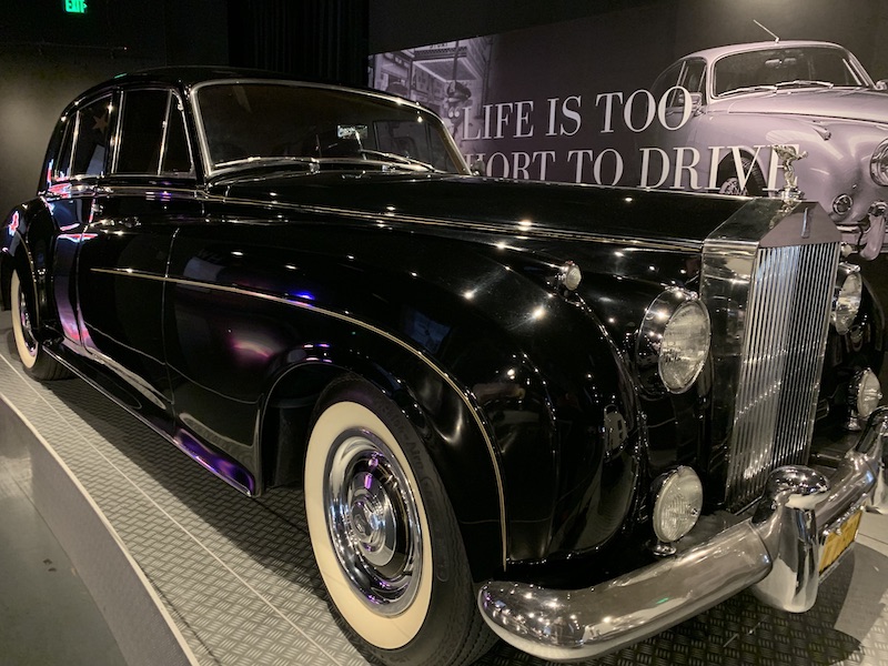 Der 1960er Phantom V war Elvis' erster Rolls Royce .