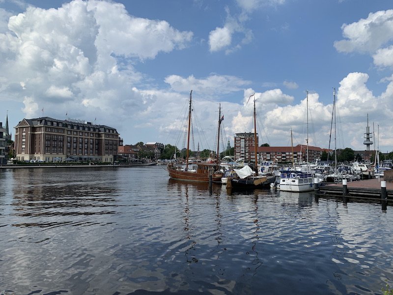 Der Delft, der Teil des Emdener Hafens in der Innenstadt