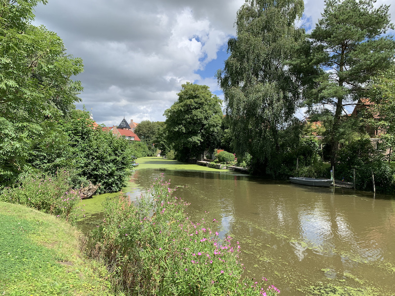 Am Neue Greetsieler Sieltief kann man die Seele baumeln lassen