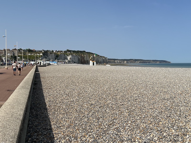 Der Stand von Dieppe lädt leider nicht zum Burgen bauen ein