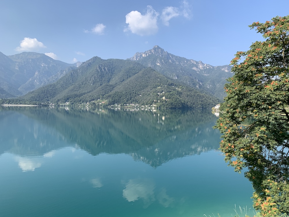 Auf über 600 m Höhe liegt der Bergsee Lago di Ledro