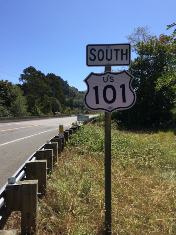 Straßenschild Highway 101 in Richtung Süden
